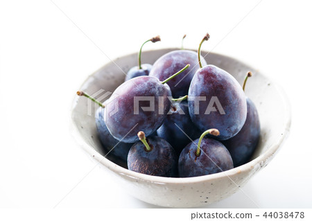 Raw Prunes Raw Prunes 44038478