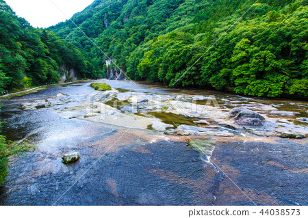 Fukiwari Senjojiki [Numada City, Gunma Prefecture] 44038573