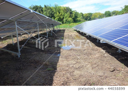 Immersed solar power plant Immersed solar power plant 44038899