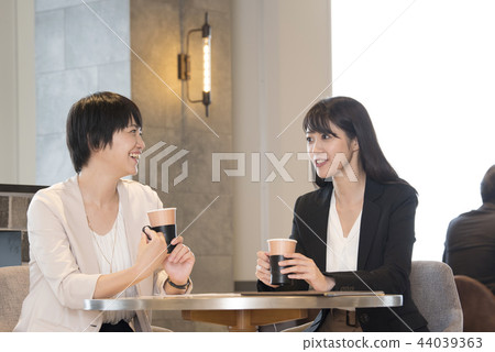 Business communication Business communication 44039363