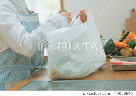 grocery bag, shopping bag, kitchen 44039640