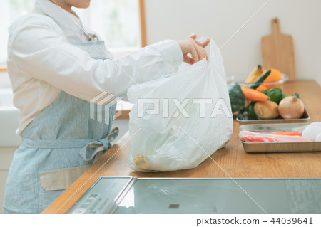 grocery bag, shopping bag, kitchen 44039641