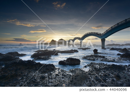 清潔三仙台，綾香，海浪，珊瑚礁，長橋，群島，陽光明媚的淡水漂流活動。 44040096