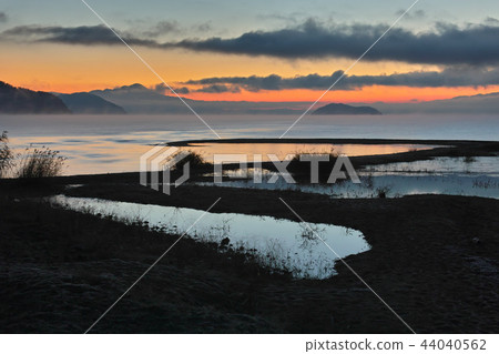 Dawn of Lake Biwa 44040562