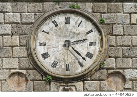 Clock Kotor 44040629