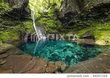 Oirashi waterfall 44041384