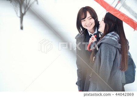 高中女孩在多雪的國家 高中女孩在多雪的國家 44042869