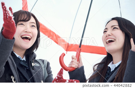 高中女孩在多雪的國家 高中女孩在多雪的國家 44042882