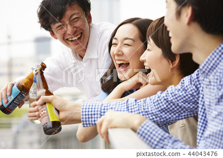 People enjoying a home party 44043476