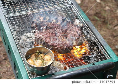 BBQ barbecue 44047794
