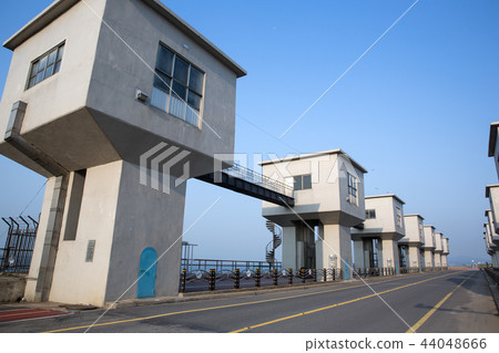 Mt. Shapong drainage gate, Dangjin city, Chungnam 44048666