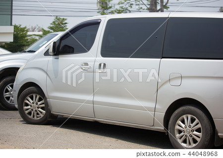 Private Luxury Van from Hyundai Korea. Hyundai H1. Private Luxury Van from Hyundai Korea. Hyundai H1. 44048968