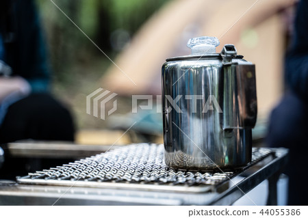 Camp and yakan 44055386