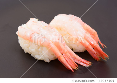 A handful of delicious sweet shrimp A handful of delicious sweet shrimp 44057505