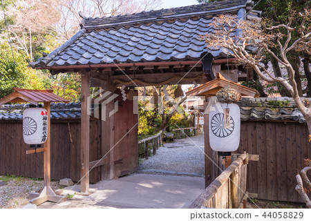 Yoshino Yoshimizu Shrine 44058829