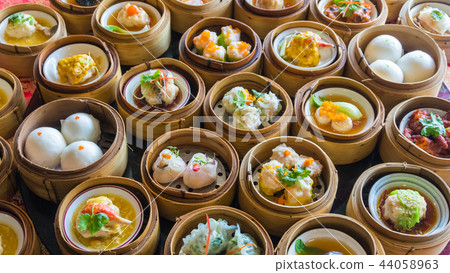 Close up dim sum chinese food in bamboo basket 44058963