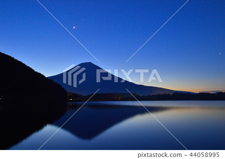 Mt. Fuji waiting for the dawn Mt. Fuji waiting for the dawn 44058995