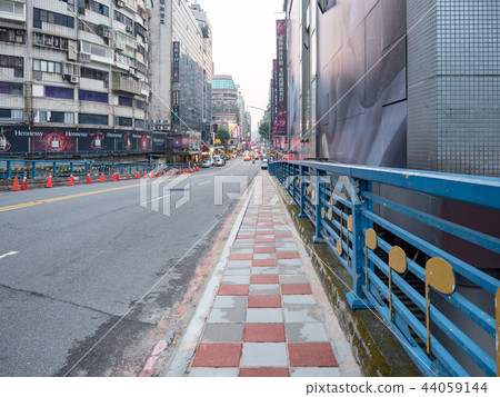 Taipei Street View 44059144