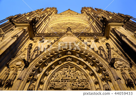 St. Vitus Cathedral.Prague Castle, Czech Republic 44059433