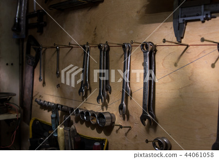 Garage works, tools and spare parts Garage works, tools and spare parts 44061058