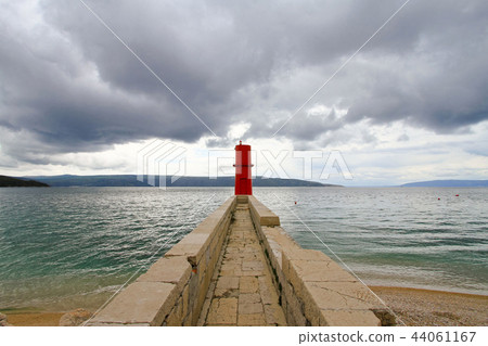 Lighthouse 44061167