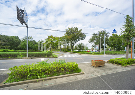 秋天Hanyu水公園公園北邊停車場入口 秋天Hanyu水公園公園北邊停車場入口 44063992