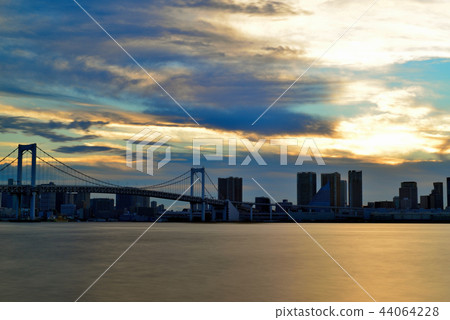 彩虹橋和東京灣的日落美景, 彩虹橋和東京灣的日落美景, 44064228