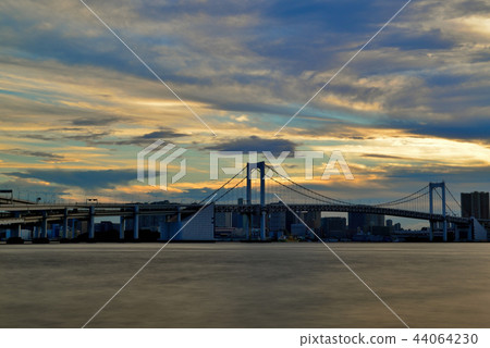 彩虹橋和東京灣的日落美景, 彩虹橋和東京灣的日落美景, 44064230