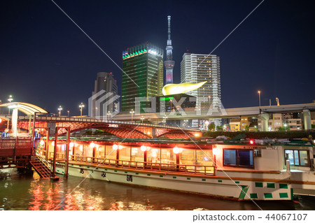 Asakusa night view Tokyo sky tree and houseboat 44067107