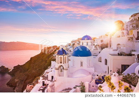 Sunset view of the blue dome churches of Santorini, Greece. 44068765