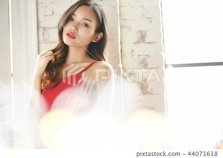 女人打扮 44071618