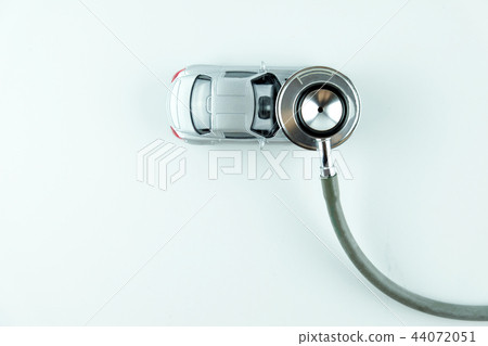 Stethoscope checking up the car 44072051