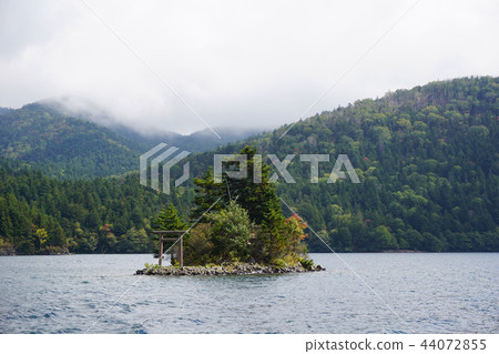Shibetsu湖的Benten島 Shibetsu湖的Benten島 44072855
