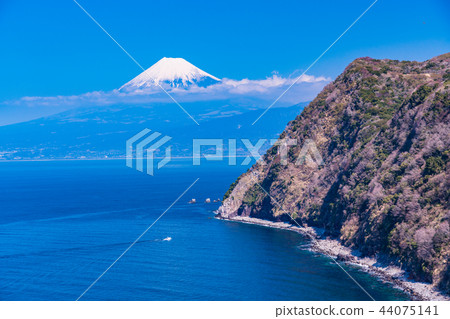 （靜岡縣）Nishi Izu Ida富士山從海上過山。 44075141