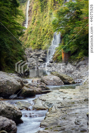 江南峽谷瀑布 江南峽谷瀑布 44075926