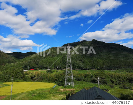 國家,山脈和天空 國家,山脈和天空 44076117