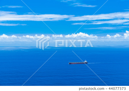 Ocean, Pacific 44077373