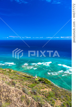 從鑽石頭頂峰看到的“夏威夷”海洋岬角 從鑽石頭頂峰看到的“夏威夷”海洋岬角 44077772