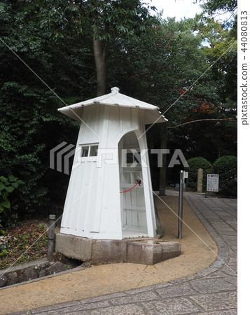 Watch tower 44080813