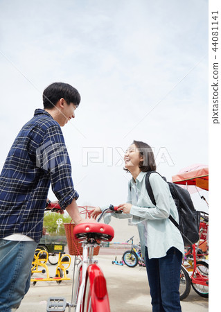 戀人,朋友,公園,麗水市 戀人,朋友,公園,麗水市 44081141