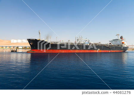 Oil tanker loading in new port of Aqaba Oil tanker loading in new port of Aqaba 44081276