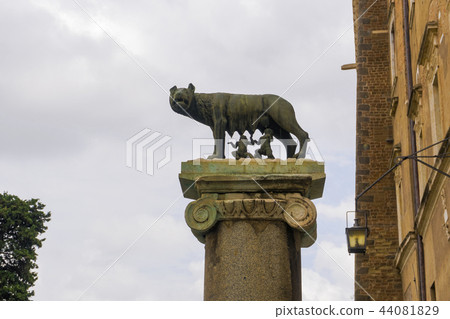 Rome, Italy column with Capitoline wolf statue. Rome, Italy column with Capitoline wolf statue. 44081829