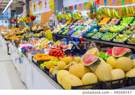 fruits Bolhao market  Porto, Portugal 44089547
