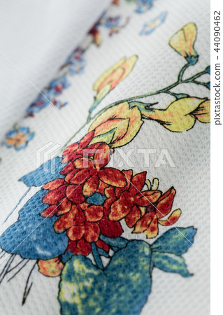 Floral print fabric 44090462
