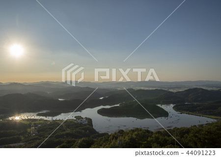 Fishing spot, Chungpyeong Reservoir, Jincheon-gun, Chungbuk 44091223
