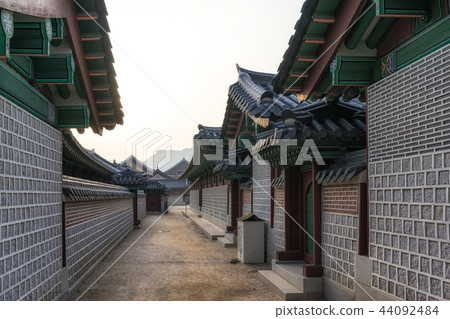 historic korean architecture in gyeongbok palace historic korean architecture in gyeongbok palace 44092484