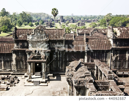 The architecture of Angkor Wat, 44092887