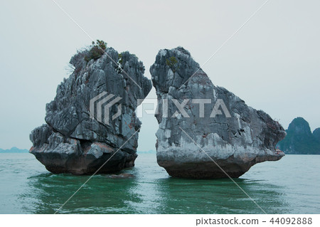 Halong Bay, 44092888