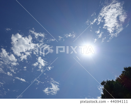 清新的天空 清新的天空 44094111