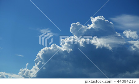夏日的天空 夏日的天空 44094219